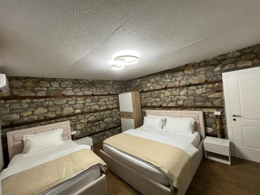 Vila Ndrio Tushemisht Buitenkant foto