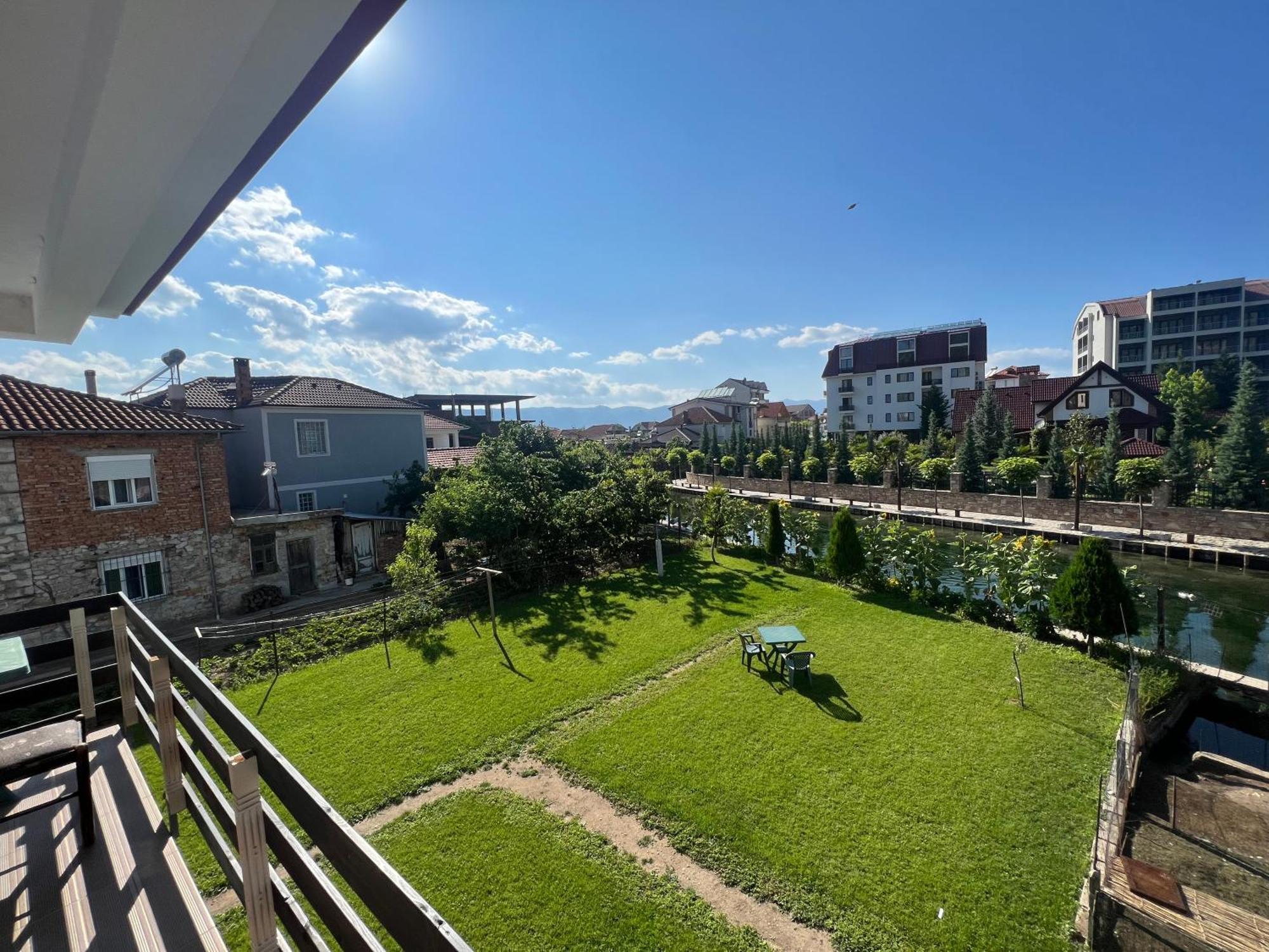 Vila Ndrio Tushemisht Buitenkant foto